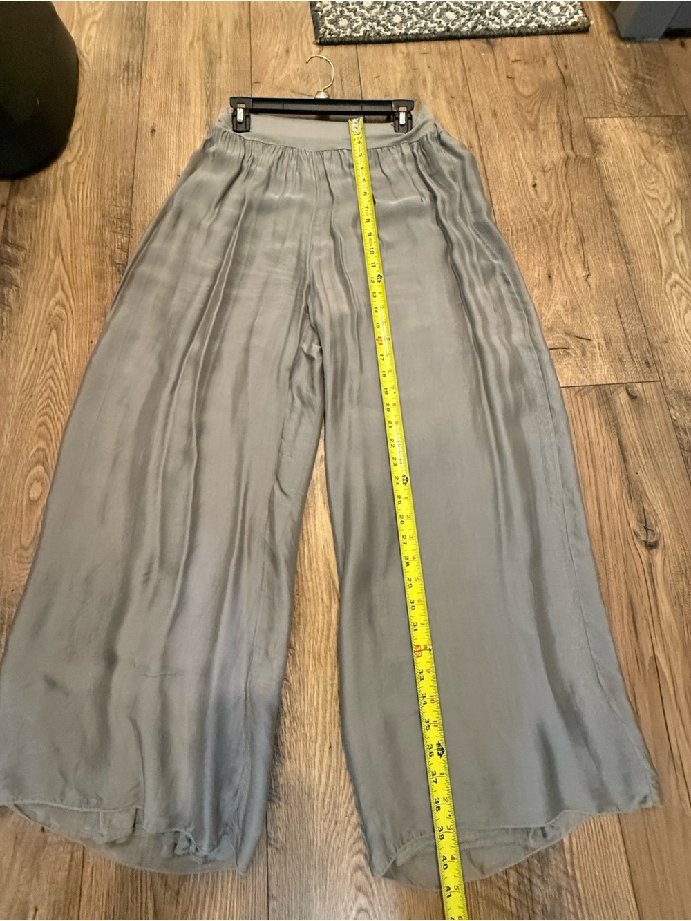Belle France wide leg Silky Pants in Light Gray - Picture 9 of 12